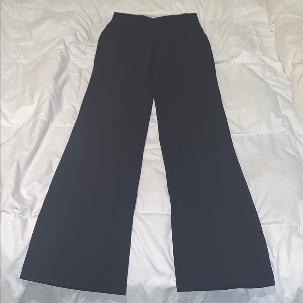 Lululemon yoga pants